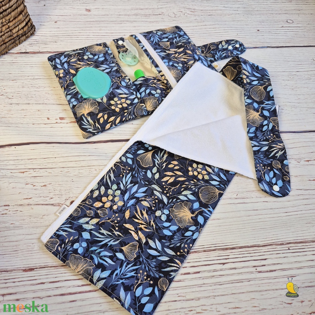 Pelenkázó neszesszer - Gingko - baba - mama - pelenkázó, babafürdető kellékek - pelenkázó neszeszer, pelenkatartó - Meska.hu