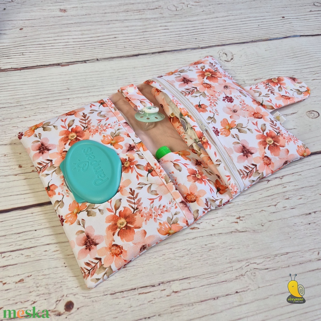 Vízhatlan pelenkázó neszesszer - Virágzás - baba - mama - pelenkázó, babafürdető kellékek - pelenkázó neszeszer, pelenkatartó - Meska.hu