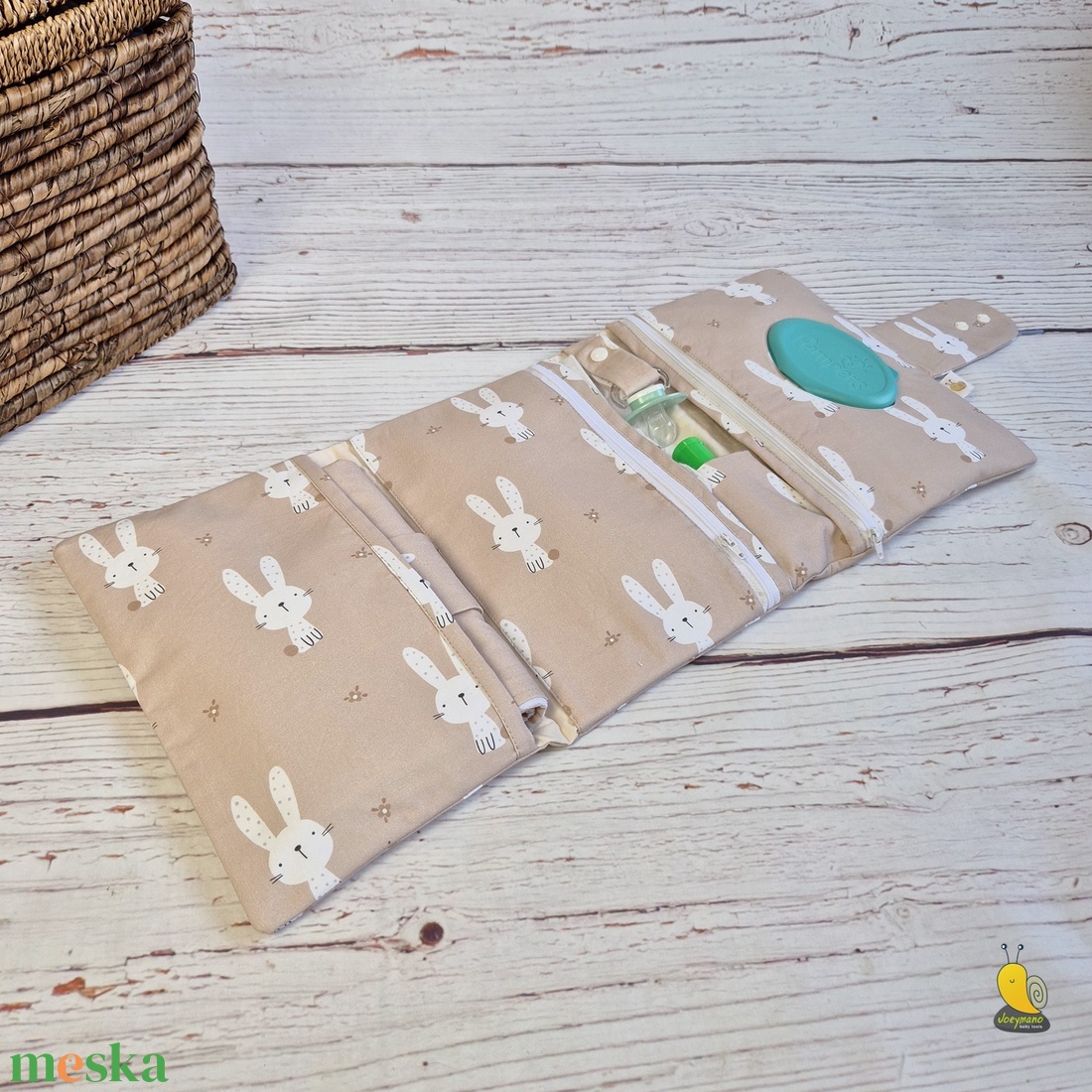 Maxi pelenkatartó táska - Nyuszik - baba - mama - pelenkázó, babafürdető kellékek - pelenkázó neszeszer, pelenkatartó - Meska.hu