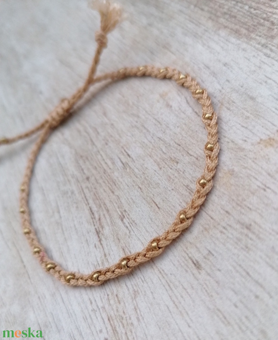 Spun Beige & Gold karkötő  - ékszer - karkötő - gyöngyös karkötő - Meska.hu