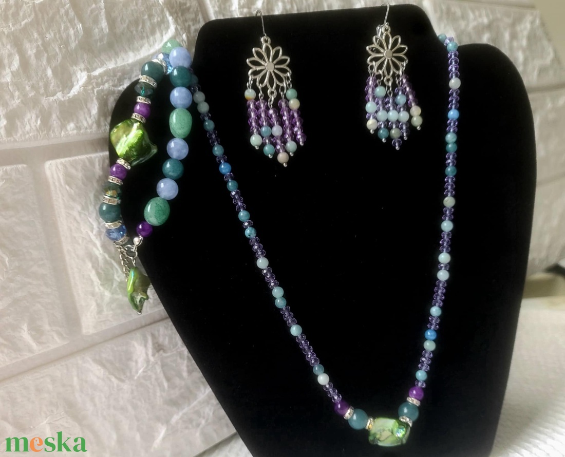 Türkiz árnyalatú nyári ékszerszett � Gyógyító kövekből készült egyedi karkötőpáros és fülbevaló - ékszer - ékszerszett - Meska.hu