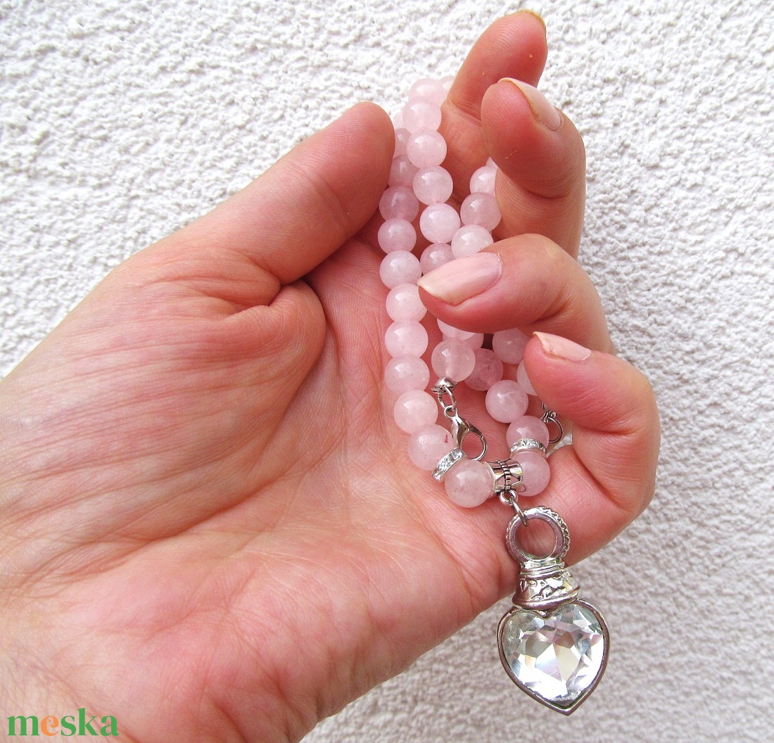 Belső fény Rózsakvarc nyaklánc szív medállal - ékszer - nyaklánc - medálos nyaklánc - Meska.hu