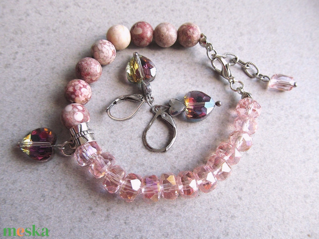 Ragyogó Szív ékszerszett  8 mm matt kő és rózsaszín kristály, karkötő és fülbevaló - ékszer - ékszerszett - Meska.hu