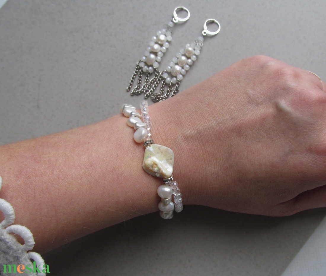 Fehér Álom Gyöngyökkel Ékszerszett Hematit Fehér Kristály Gyöngy 925 Ezüst Rozsdamentes Acél - ékszer - ékszerszett - Meska.hu