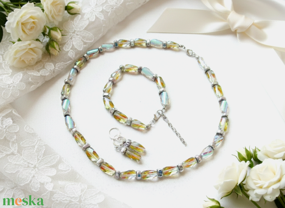 Ragyogó Hematit és Üvegkristály Ékszerszett Nyaklánc, Karkötő és Fülbevaló  Kézzel Készített Elegancia - ékszer - ékszerszett - Meska.hu