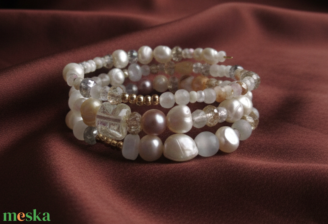 Selyemfényű Ásvány-zuhatag � Szelenit és Gyöngy Statement Karkötő-Boho-Luxe - ékszer - karkötő - ásványkarkötő - Meska.hu