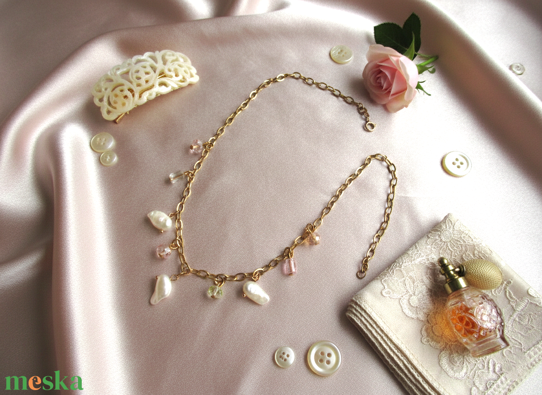 Barokk Gyöngyös és Kristályos Nemesacél Nyaklánc (70 cm) � Elegancia és Variálhatóság - ékszer - nyaklánc - statement nyaklánc - Meska.hu