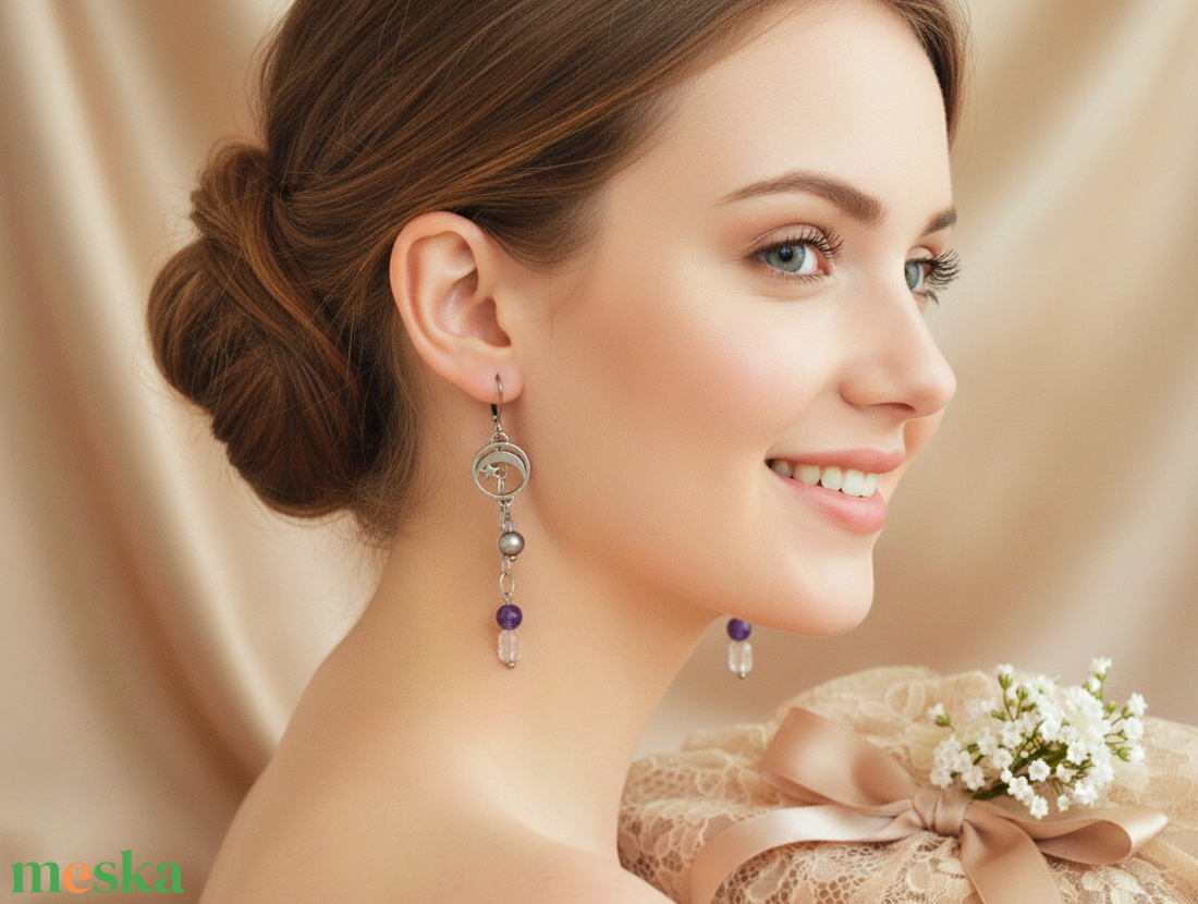 Lila ametiszt köves lógós fülbevaló � Misztikus hold és csillag ékszer - ékszer - fülbevaló - lógó fülbevaló - Meska.hu