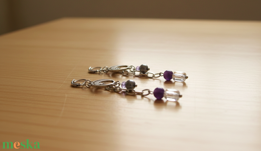 Lila ametiszt köves lógós fülbevaló � Misztikus hold és csillag ékszer - ékszer - fülbevaló - lógó fülbevaló - Meska.hu