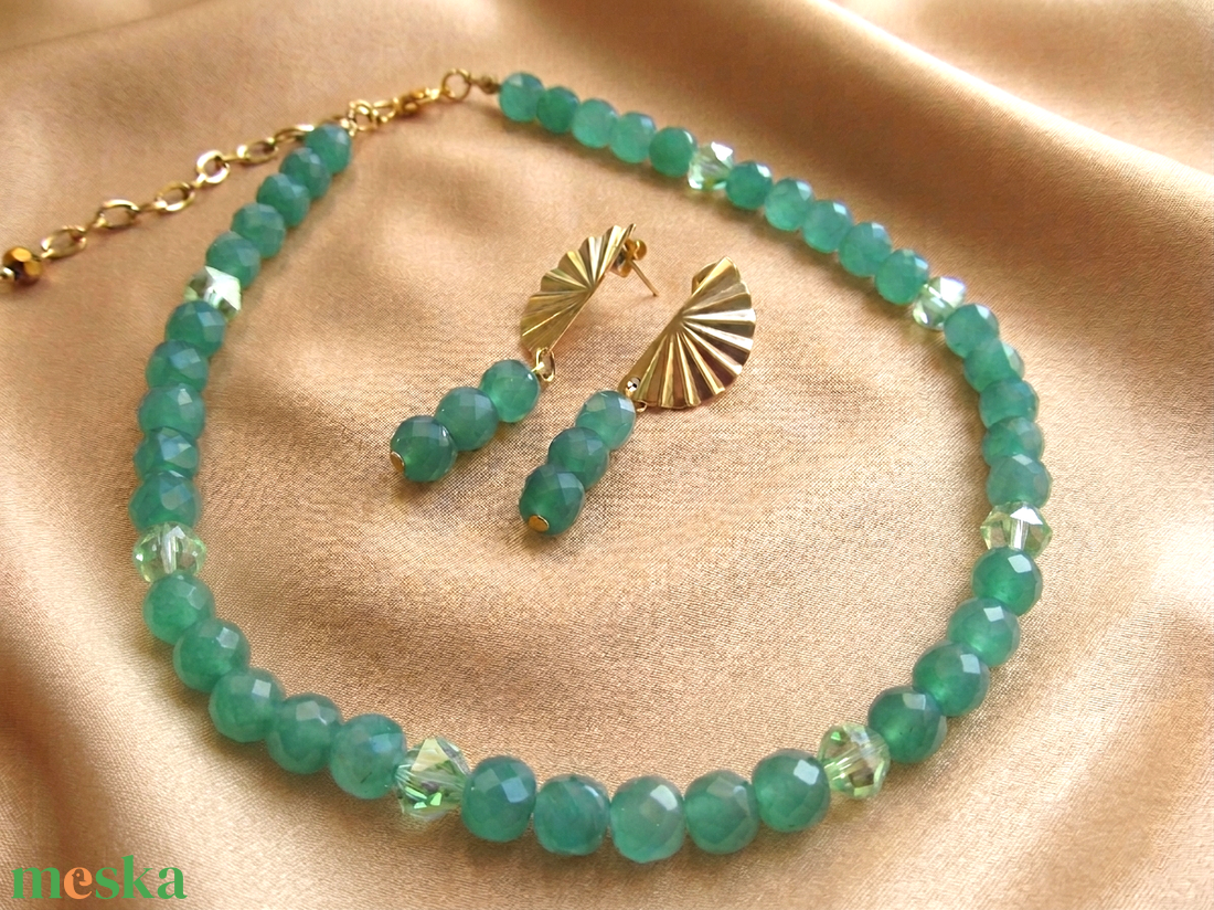 Féldrágakő ragyogás: Aventurin ásvány szett Antiallergén nemesacél kiegészítőkkel - ékszer - ékszerszett - Meska.hu