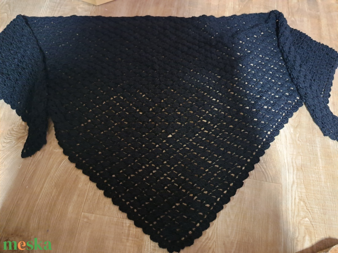 Vállkendő - ruha & divat - sál, sapka, kendő - vállkendő - Meska.hu