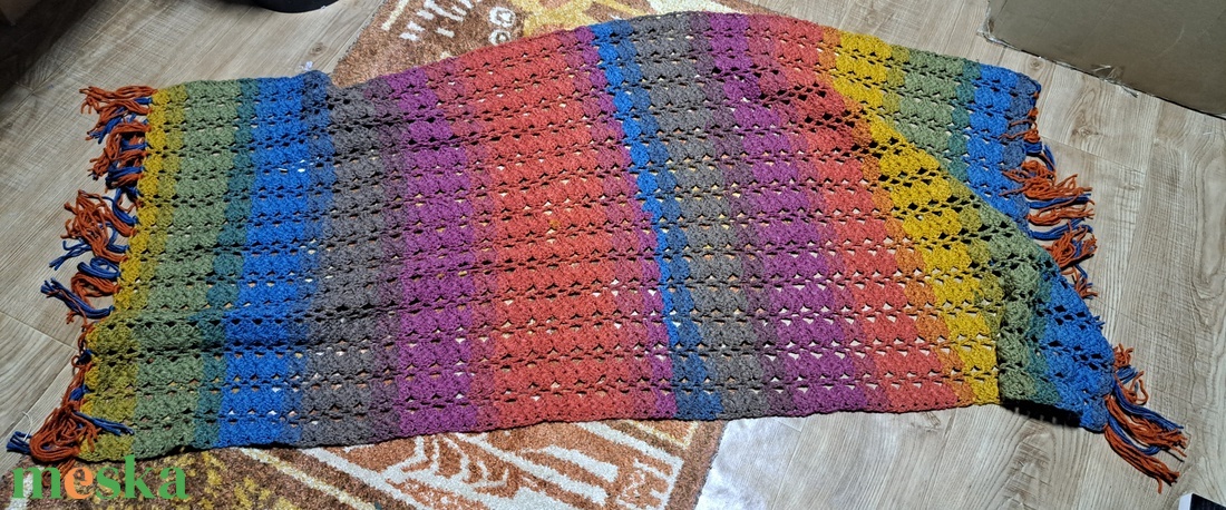 Horgolt sál - ruha & divat - sál, sapka, kendő - vállkendő - Meska.hu