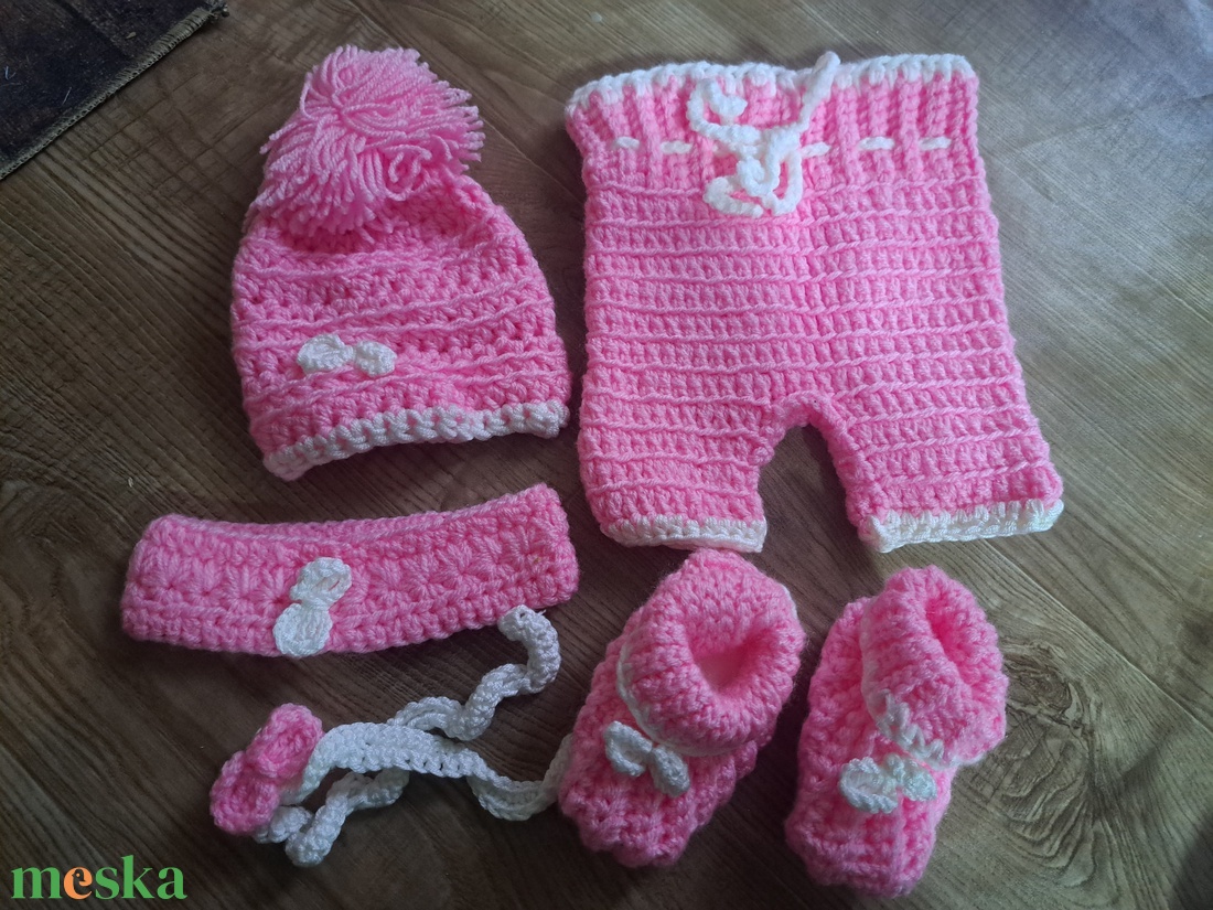 Újszülött ruha szett - baba - mama - babafotózás - babafotózási kellékek - Meska.hu