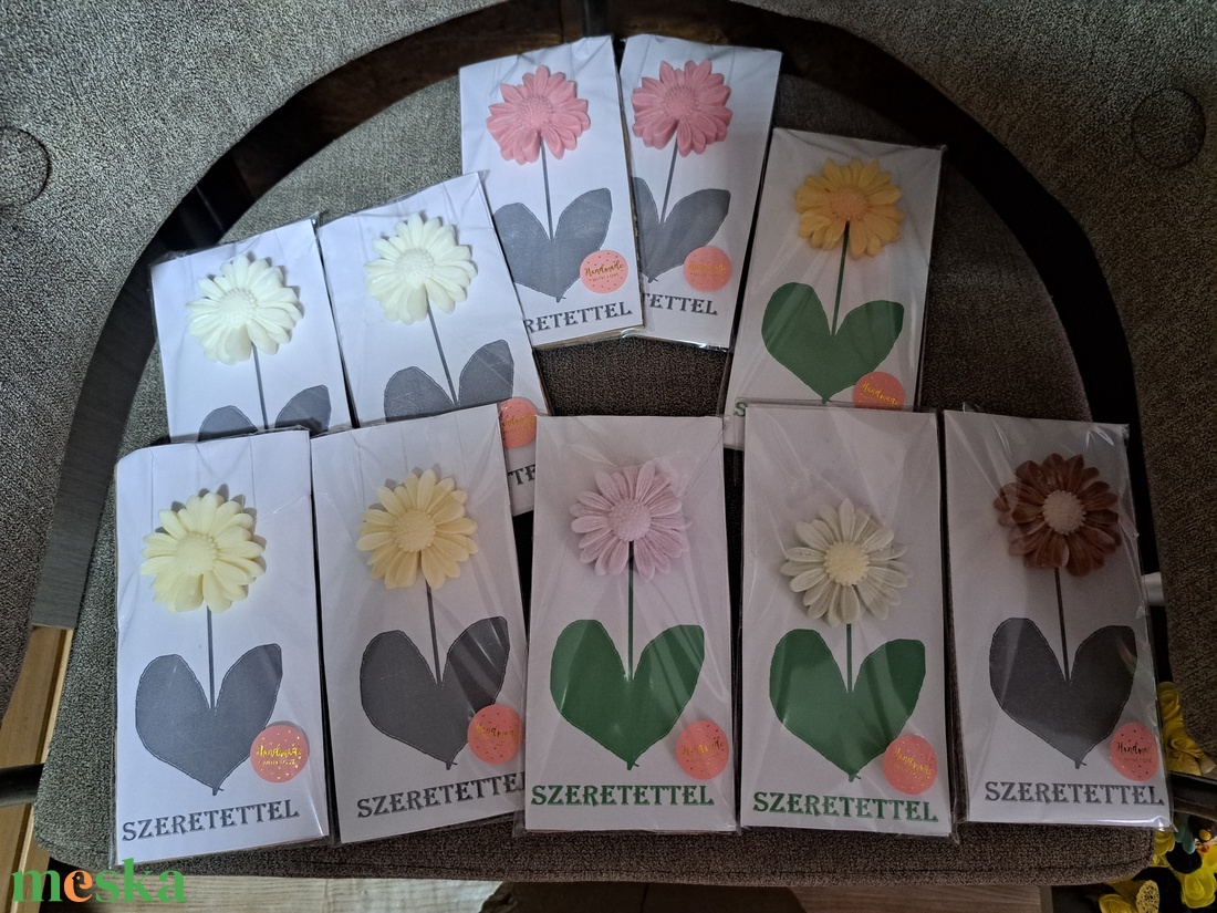 Szójaviasz virág - kellékek & szerszámok - vegyes alapanyag - gyertya alapanyag - szójaviasz gyertya alapanyag - Meska.hu