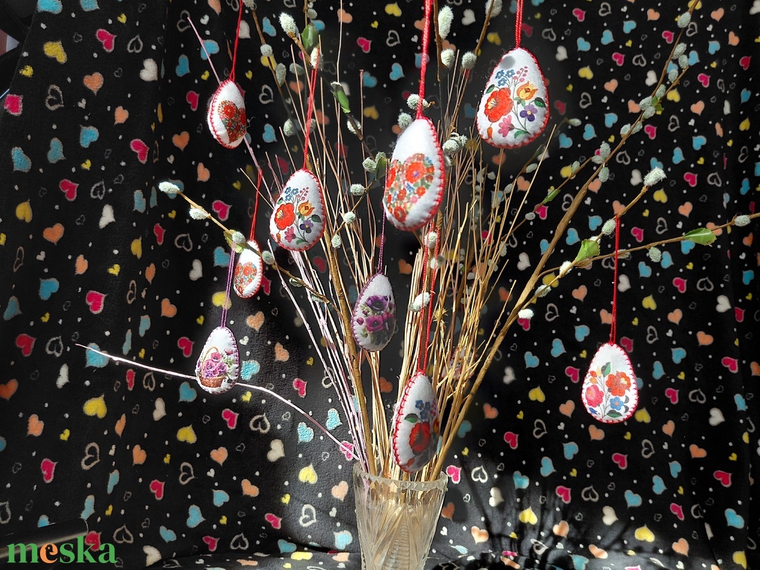 5,5 cm-es húsvéti tojások, akasztóval - ünnepi díszek, dekorációk - húsvéti díszek és dekorációk - húsvéti tojásfadíszek - Meska.hu