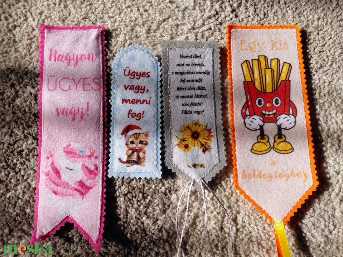 Többféle filc könyvjelző - könyv & zene - könyvjelző - Meska.hu