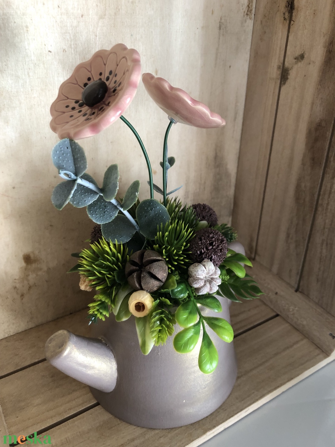 Rózsaszín mázas kerámiavirágok tavaszi asztaldísz - otthon & életmód - virágdekoráció - virágdíszek - virágdísz kaspóban - Meska.hu