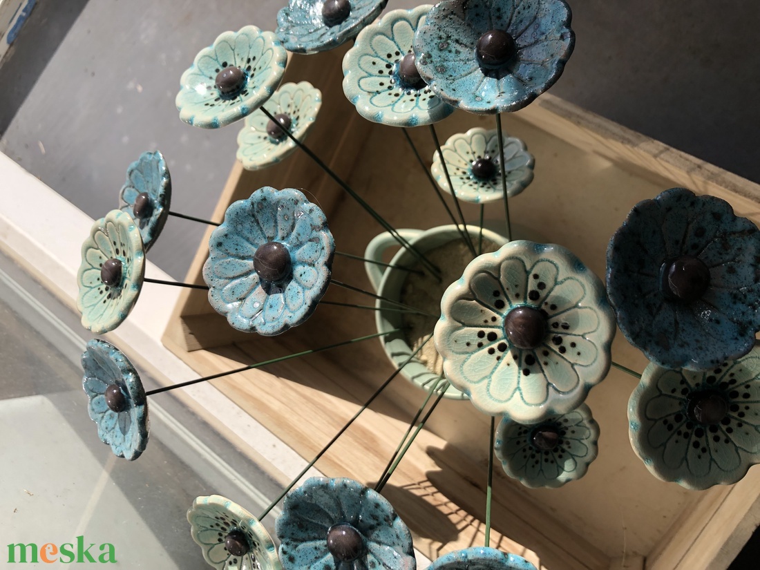 3db Mázas kerámia virág türkiz/zöld - otthon & életmód - virágdekoráció - virágok - szálas virág - Meska.hu