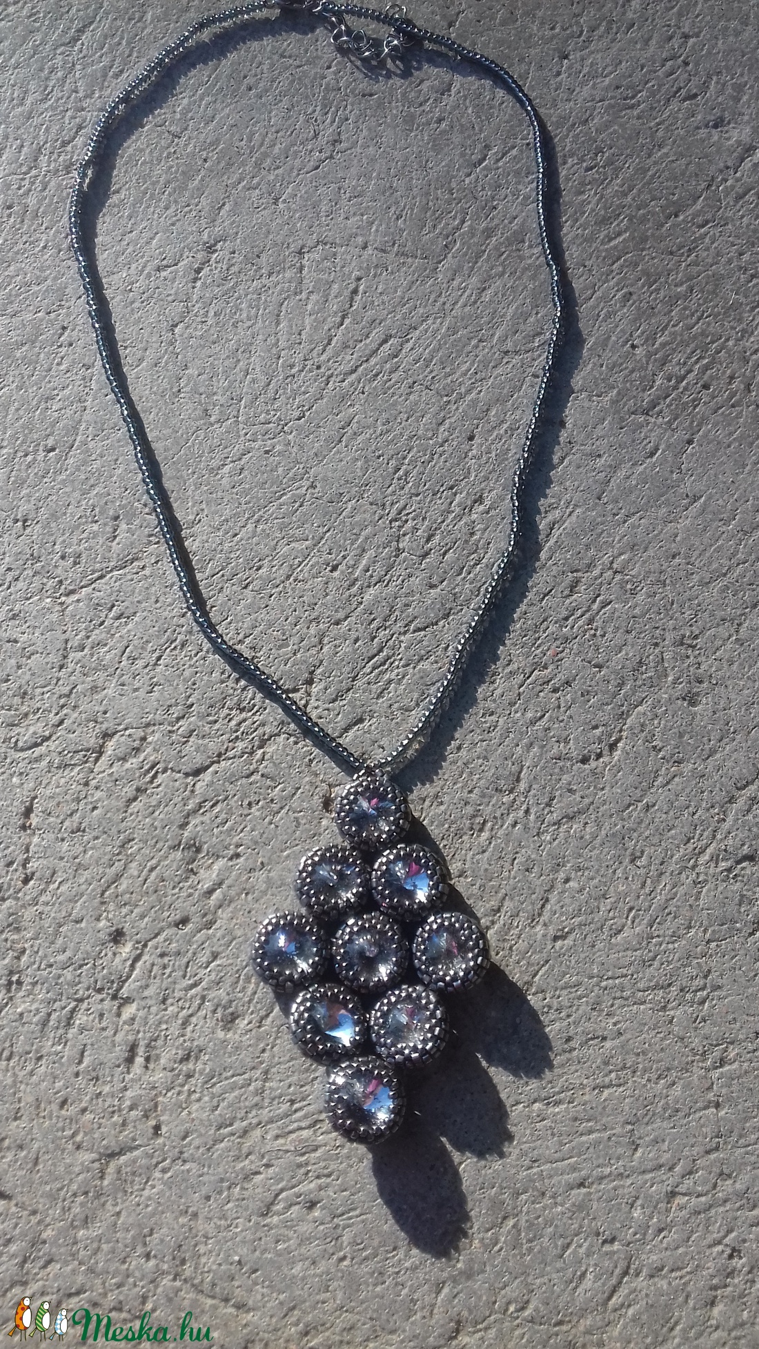 Elegáns ezüstszínű medál - ékszer - nyaklánc - medálos nyaklánc - Meska.hu Elegáns ezüstszínű medál - ékszer - nyaklánc - medálos nyaklánc - Meska.hu
