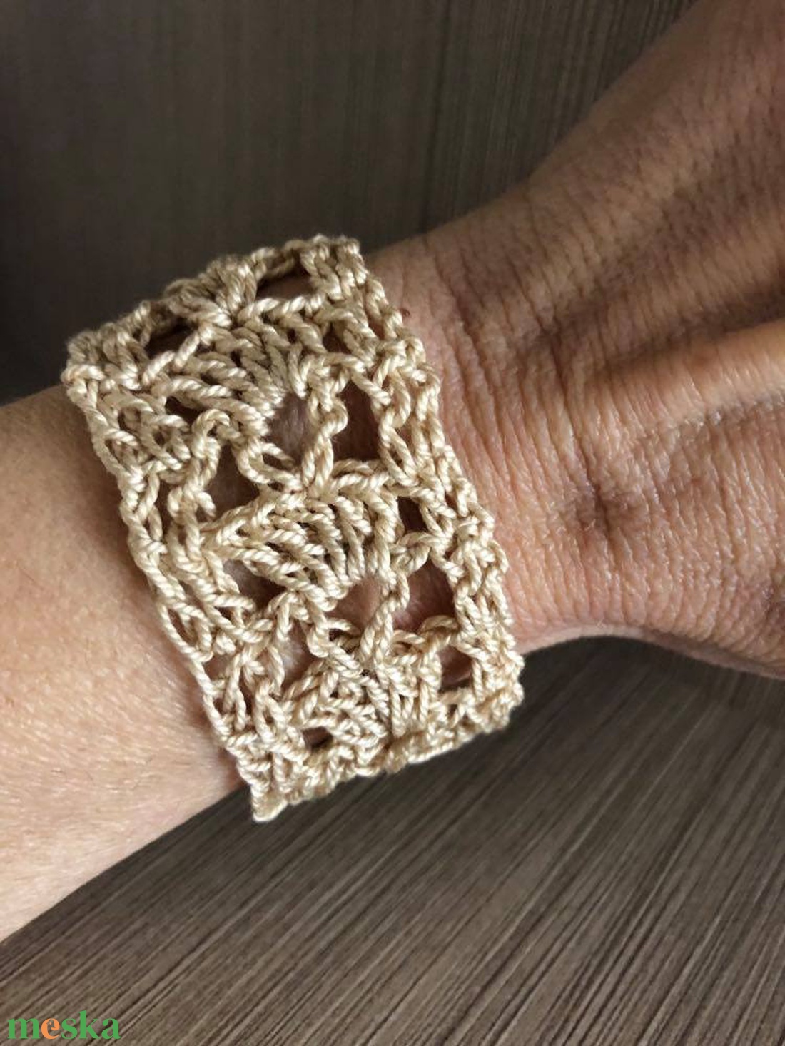 Horgolt karkötő bézs 'Nature' - ékszer - karkötő - széles karkötő - Meska.hu