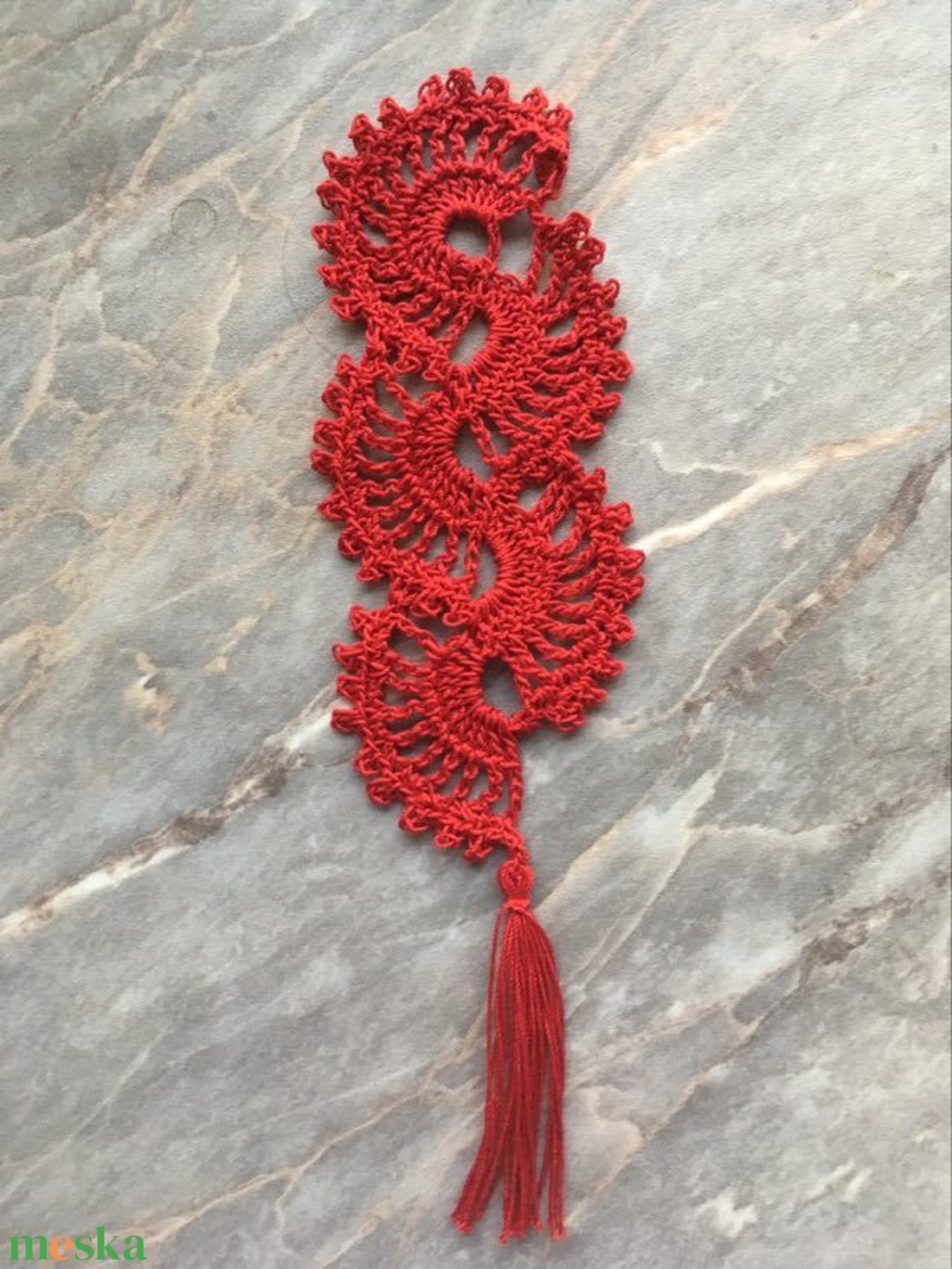 Horgolt könyvjelző 'Red' - könyv & zene - könyvjelző - Meska.hu