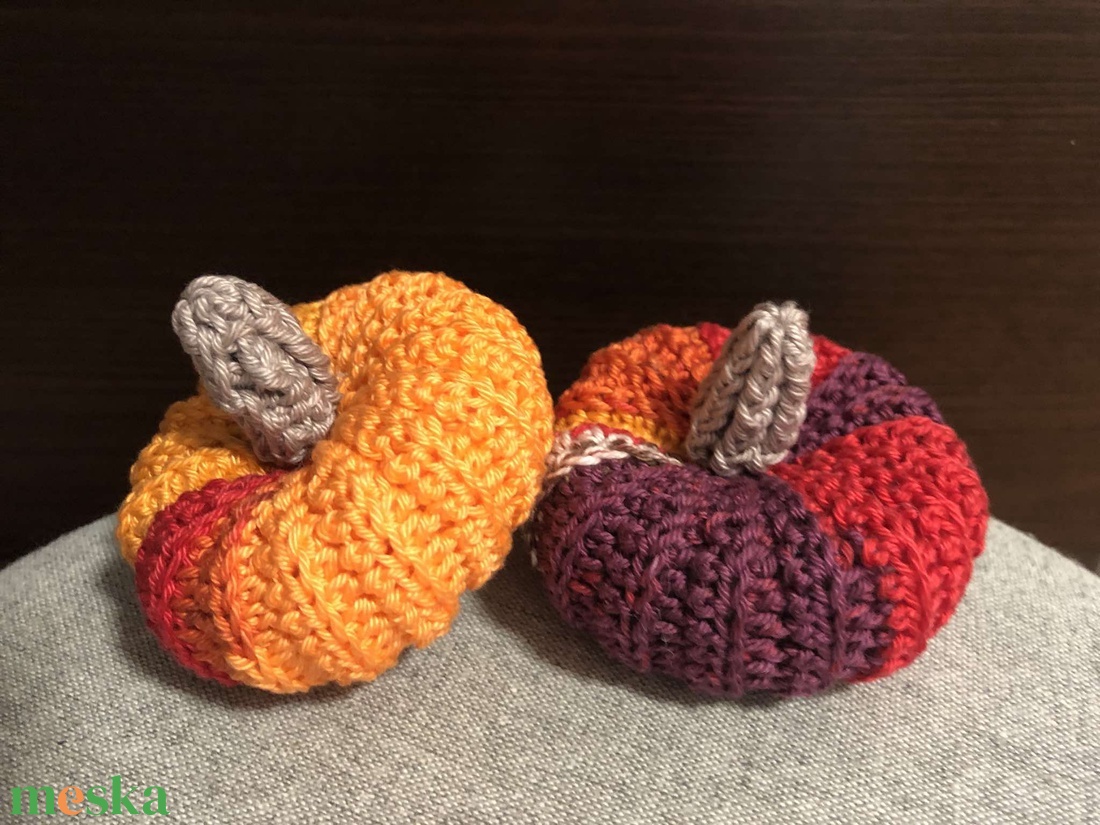 Vidám színű horgolt tökpáros 'HappyPumpkins' - otthon & életmód - dekoráció - asztal és polc dekoráció - asztaldísz - Meska.hu Vidám színű horgolt tökpáros 'HappyPumpkins' - otthon & életmód - dekoráció - asztal és polc dekoráció - asztaldísz - Meska.hu