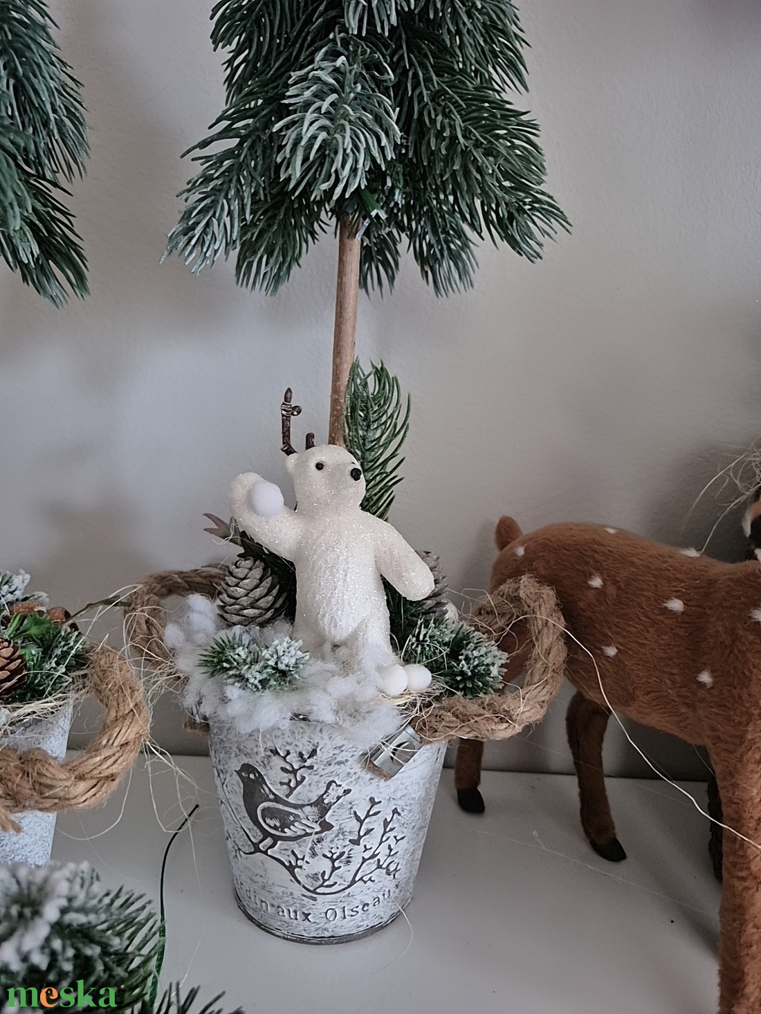 Fenyőfa dekoráció  - karácsony - karácsonyi lakásdekoráció - karácsonyfa szoknya, karácsonyfa alátét - Meska.hu