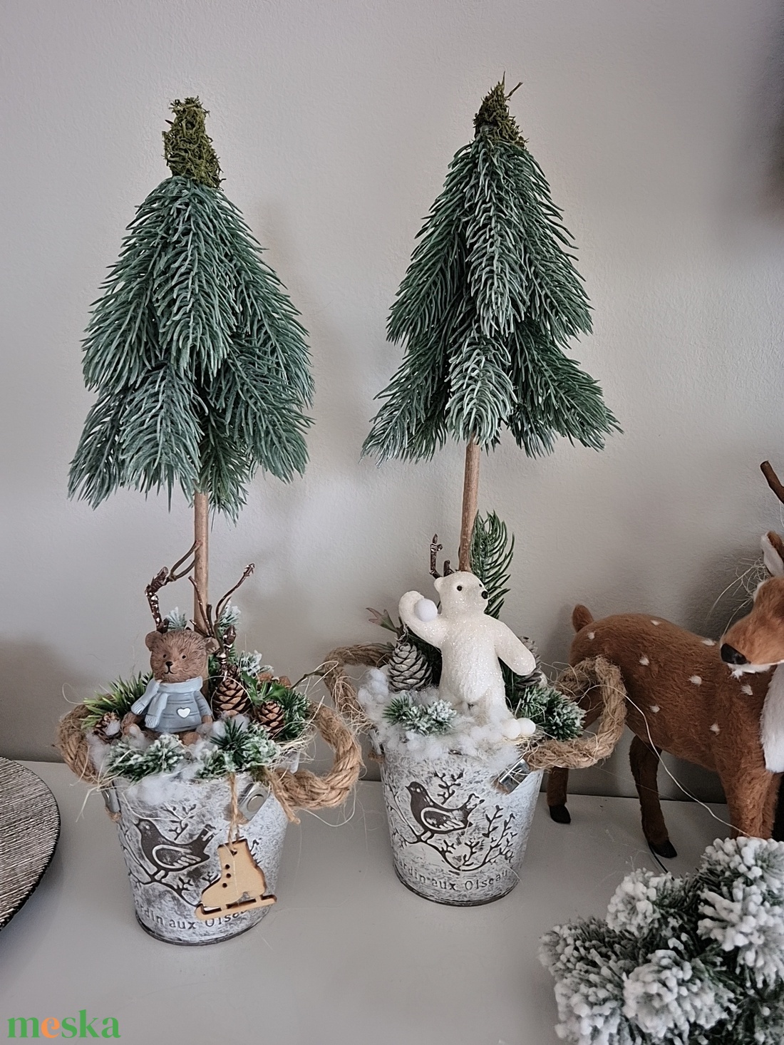 Fenyőfa dekoráció  - karácsony - karácsonyi lakásdekoráció - karácsonyfa szoknya, karácsonyfa alátét - Meska.hu