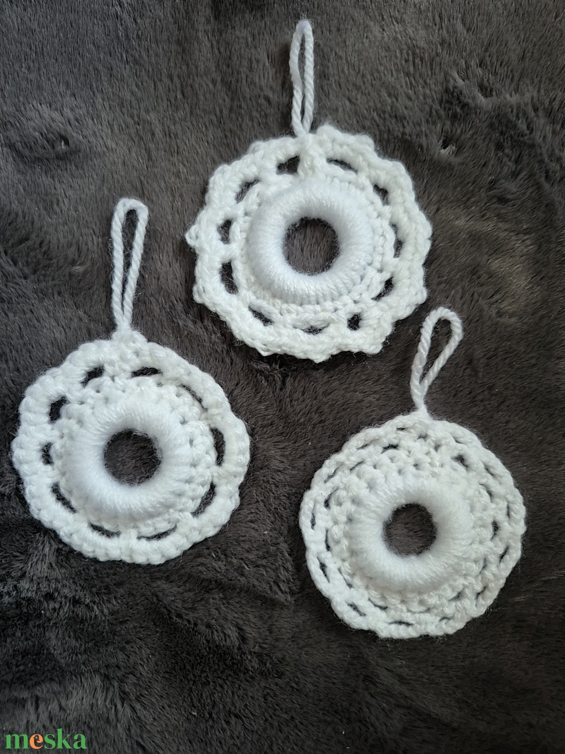 Horgolt karácsonyfa díszek  - karácsony - karácsonyi lakásdekoráció - karácsonyfadíszek - Meska.hu