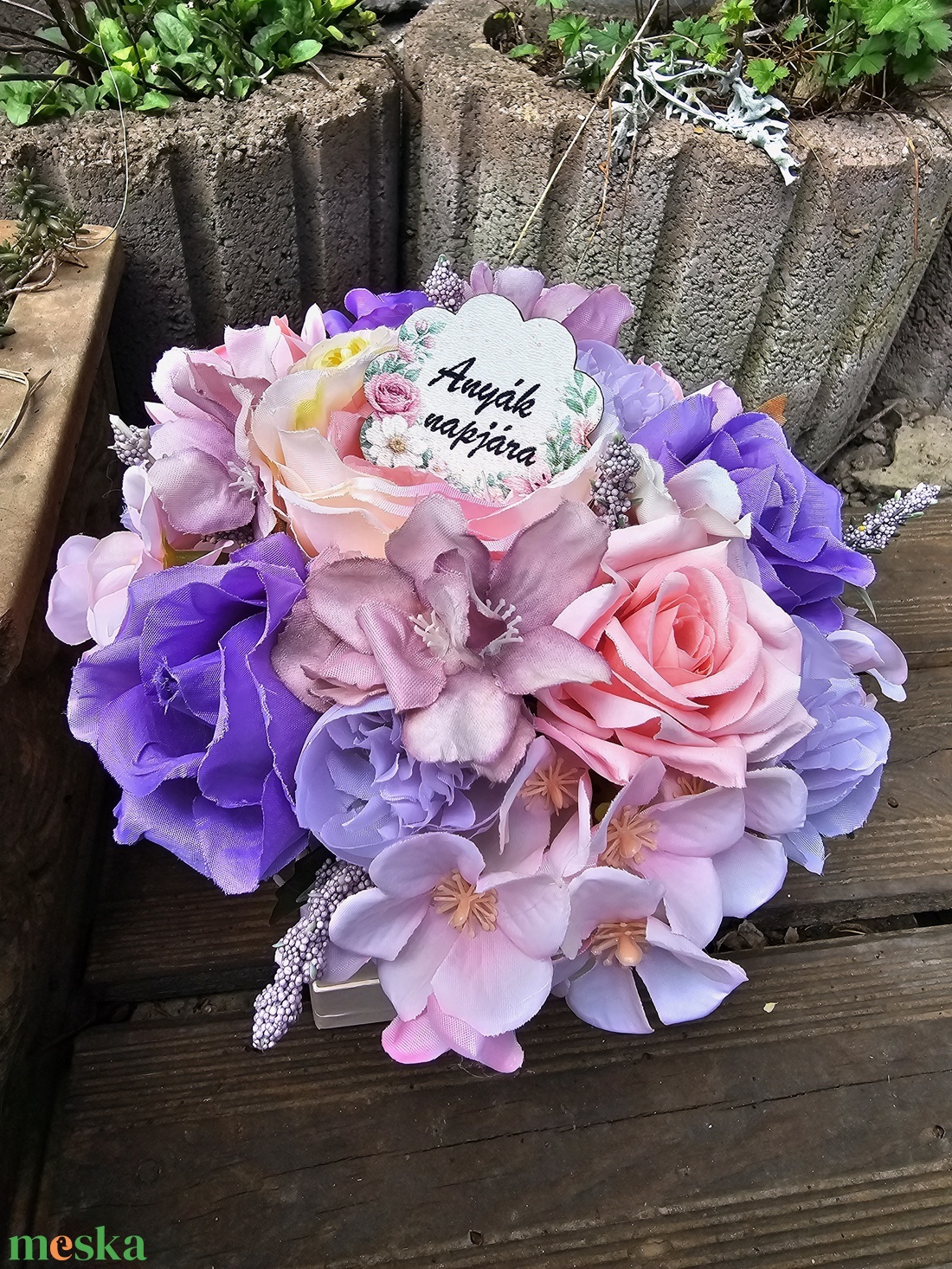 Anyák napi virágbox - otthon & életmód - virágdekoráció - virágok - virágbox - Meska.hu