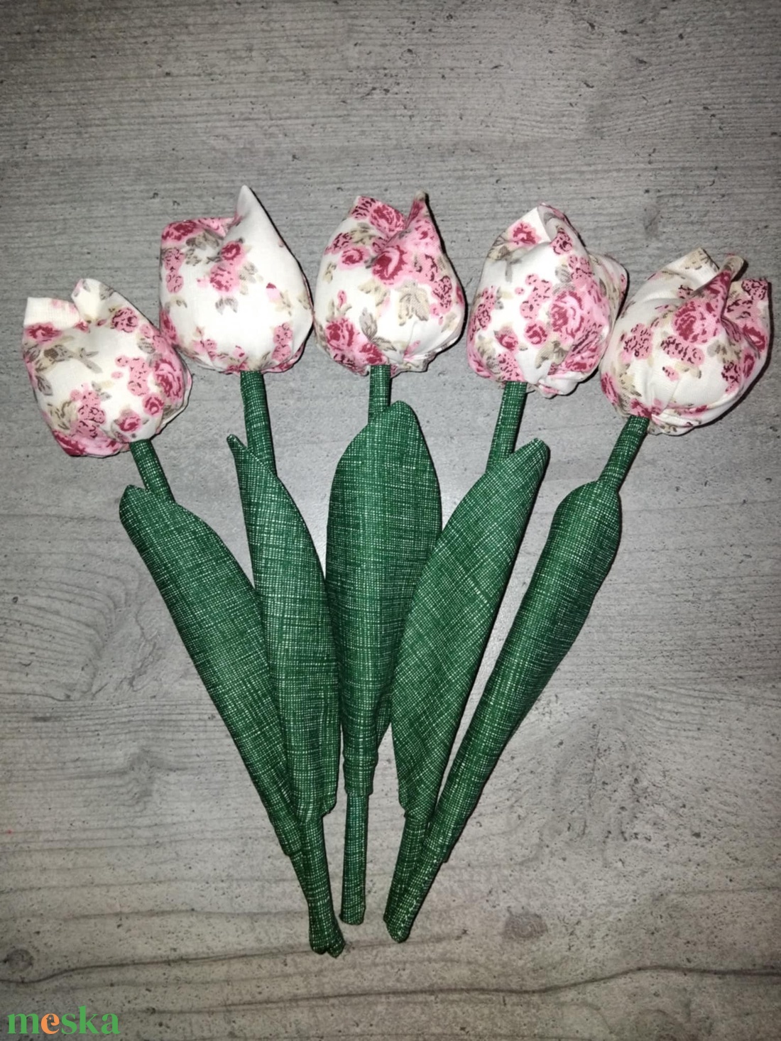 Textil tulipán - otthon & életmód - dekoráció - asztal és polc dekoráció - asztaldísz - Meska.hu Textil tulipán - otthon & életmód - dekoráció - asztal és polc dekoráció - asztaldísz - Meska.hu
