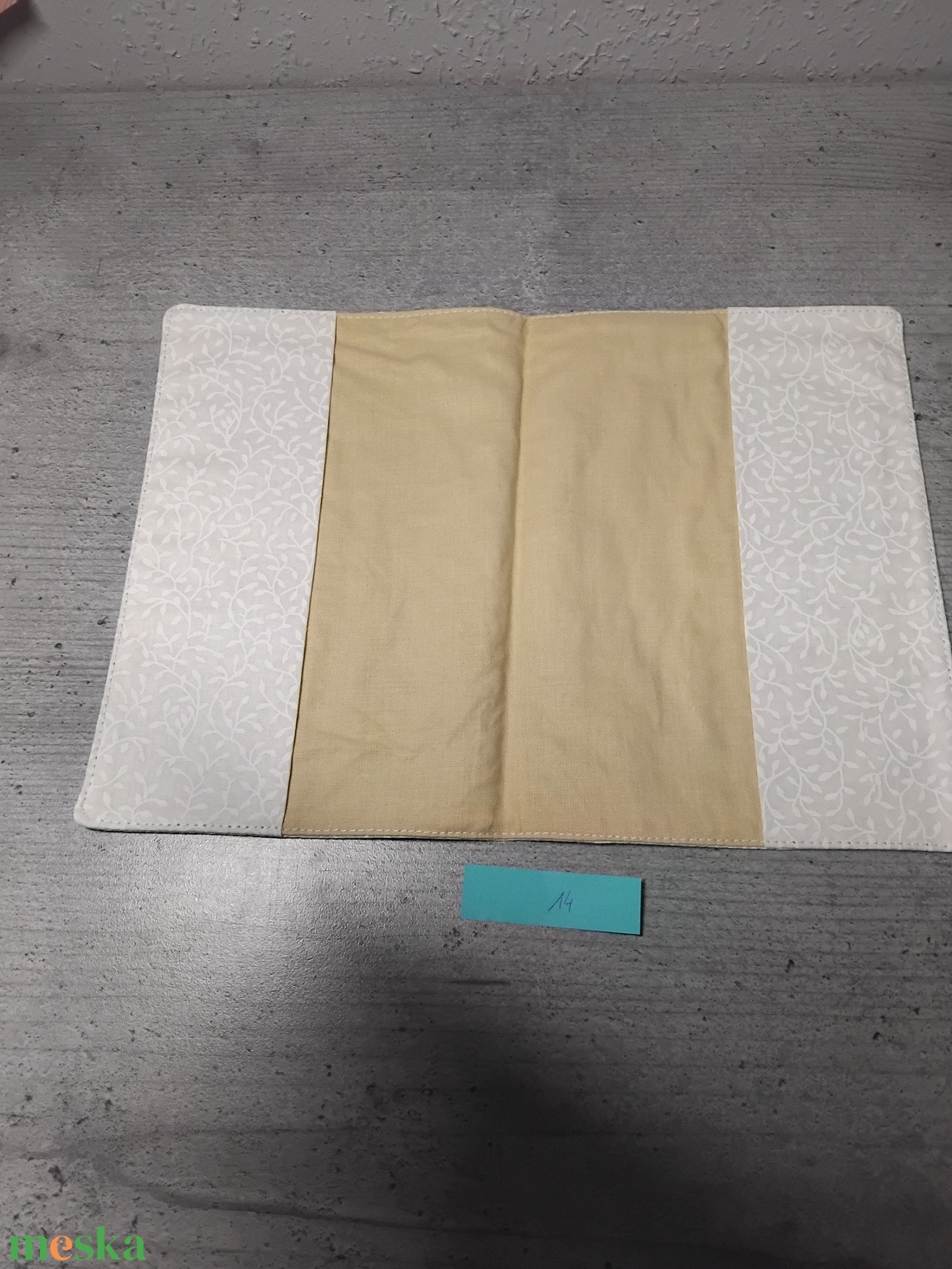 Egészségügyi kiskönyv borító - baba - mama - babaemlékek - egészségügyi kiskönyv borító - Meska.hu