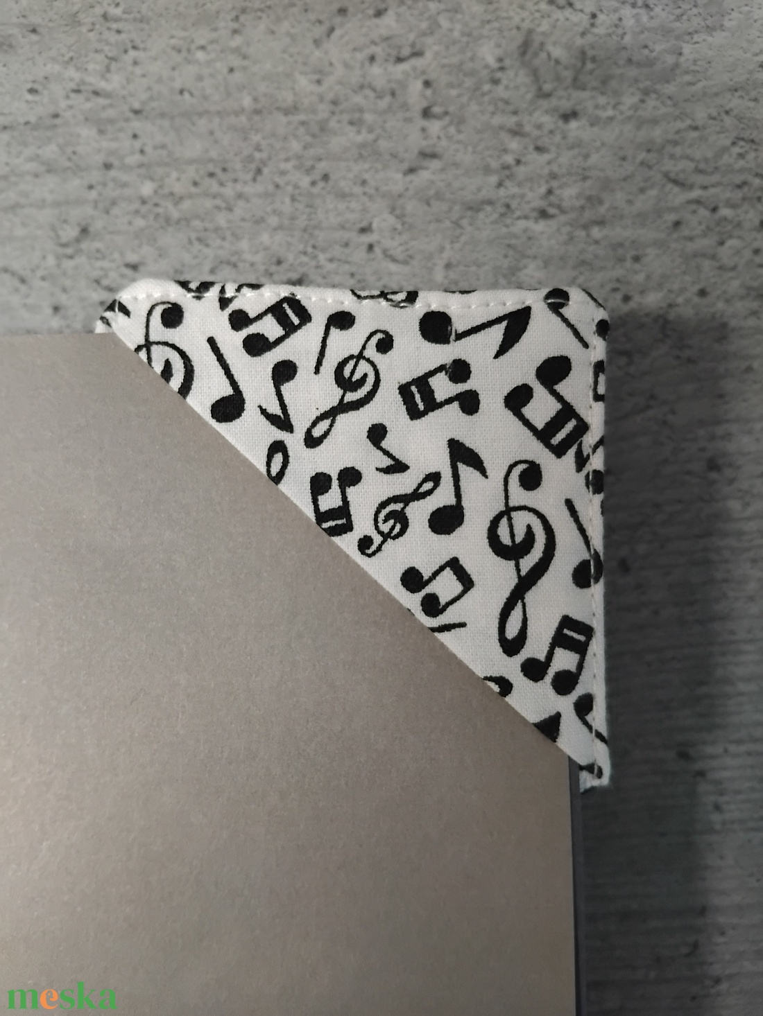 Sarok könyvjelző - könyv & zene - könyvjelző - Meska.hu