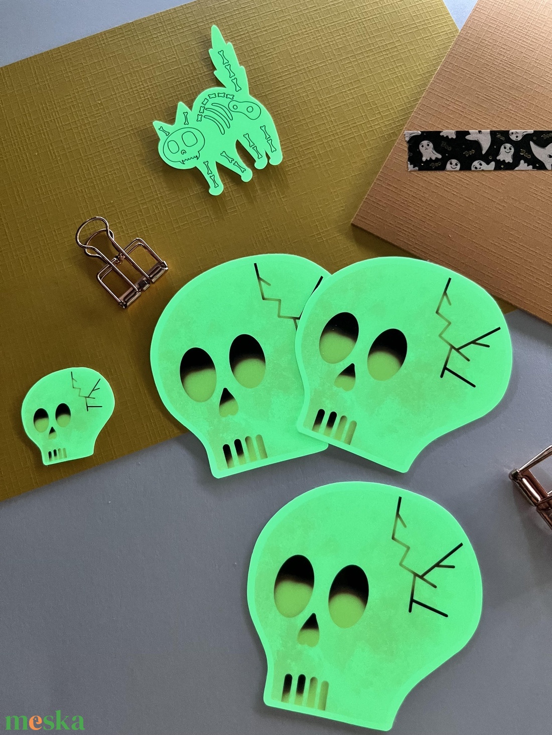 Koponya - sötétben világító matrica - otthon & életmód - dekoráció - halloween - halloweeni dekoráció - Meska.hu Koponya - sötétben világító matrica - otthon & életmód - dekoráció - halloween - halloweeni dekoráció - Meska.hu