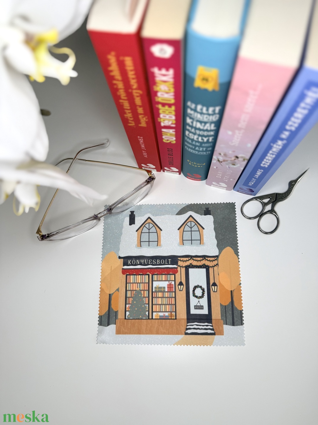 Téli könyvesbolt - szemüvegtörlő kendő  - táska & tok - pénztárca & más tok - szemüvegtok - Meska.hu