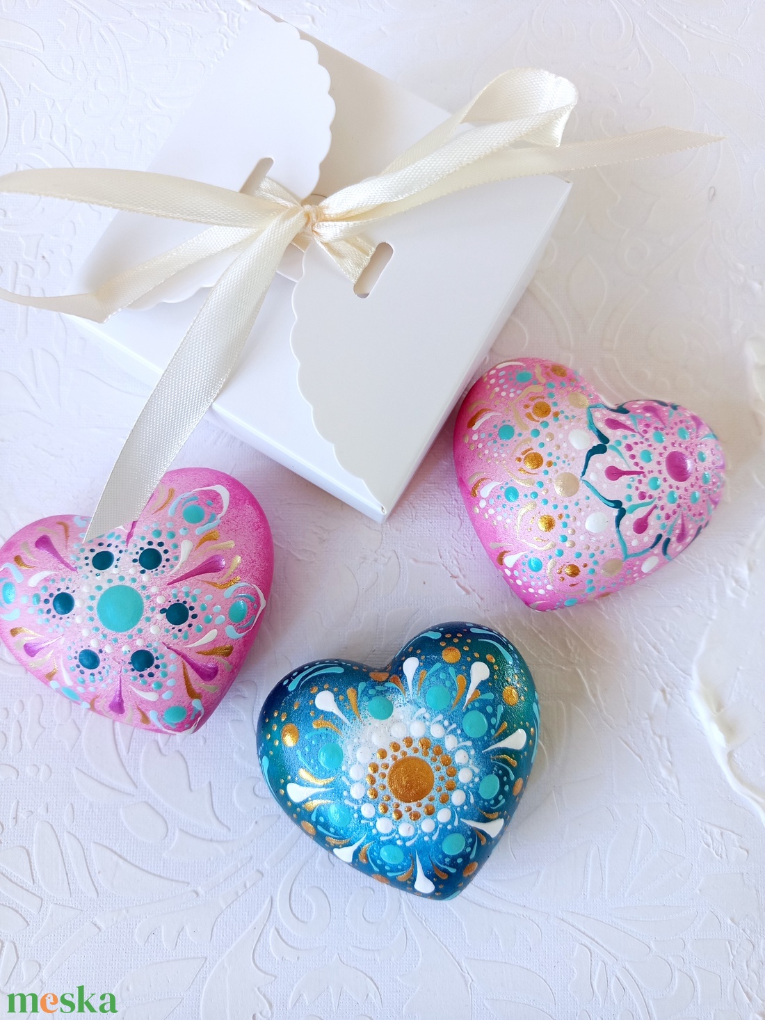 Dekor szívecske Dobozban  - kellékek & szerszámok - dekorációs kellékek - toboz - Meska.hu