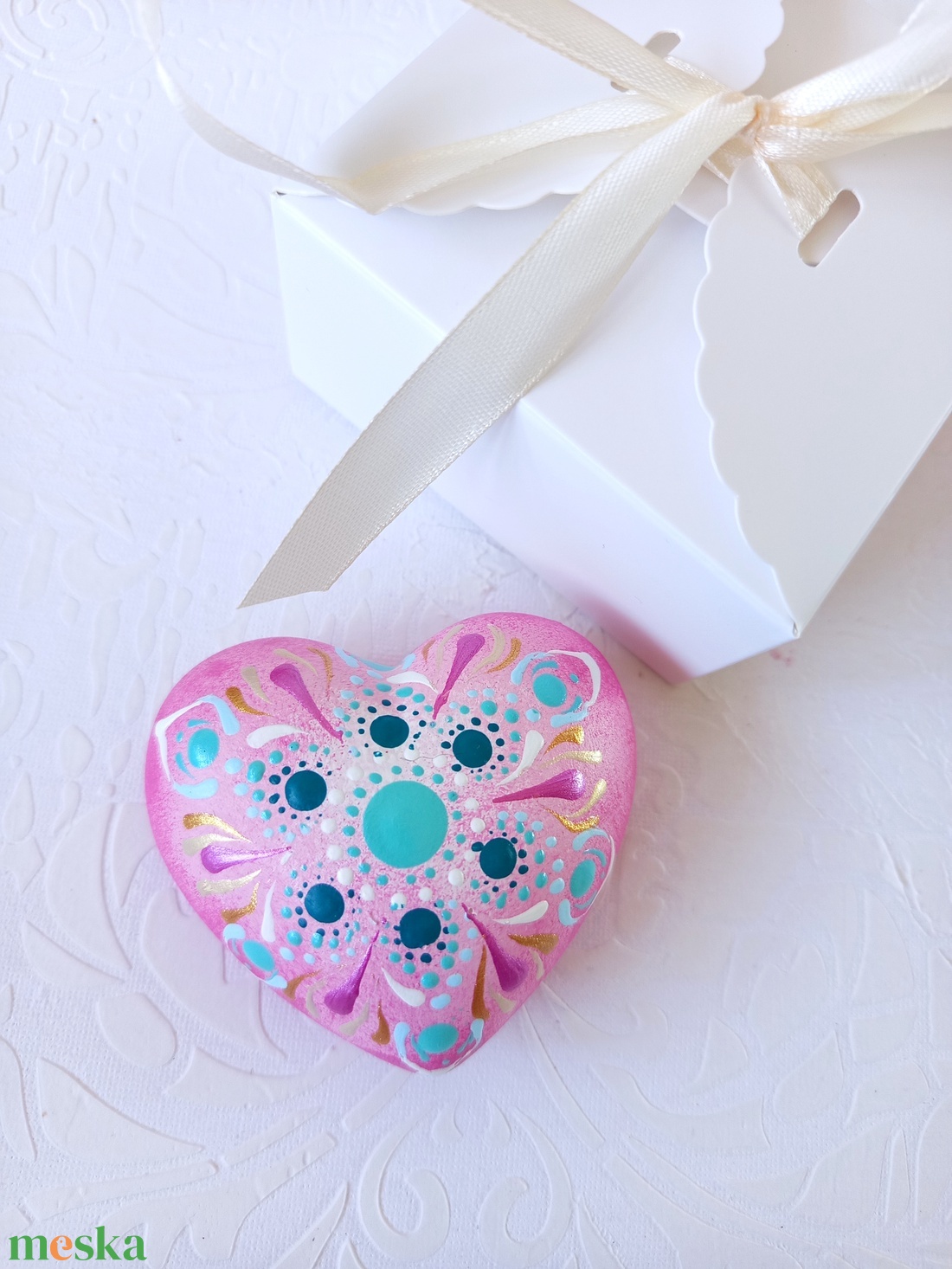 Dekor szívecske Dobozban  - kellékek & szerszámok - dekorációs kellékek - toboz - Meska.hu