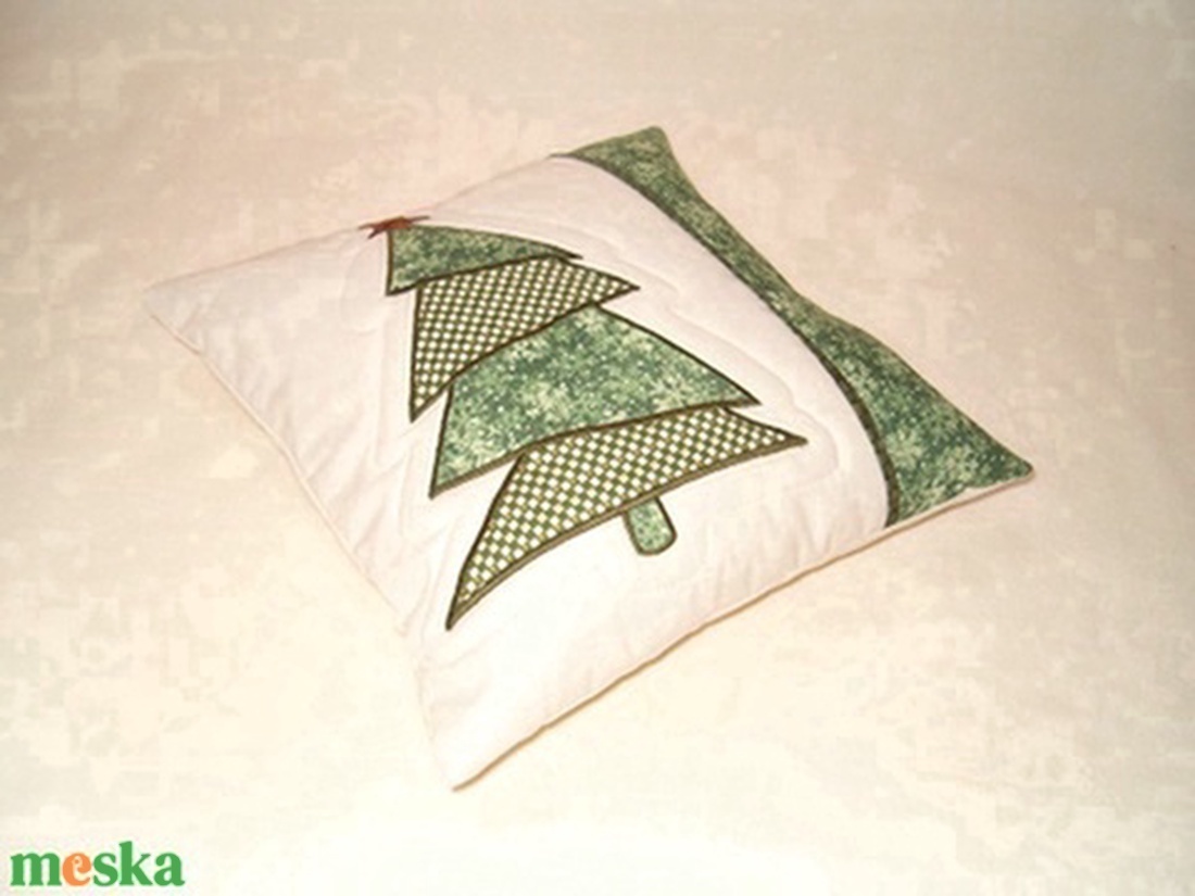 Díszpárnahuzat karácsonyra, adventre -rénszarvassal, fenyővel applikált- - karácsony - karácsonyi lakásdekoráció - karácsonyi lakásdíszek - Meska.hu