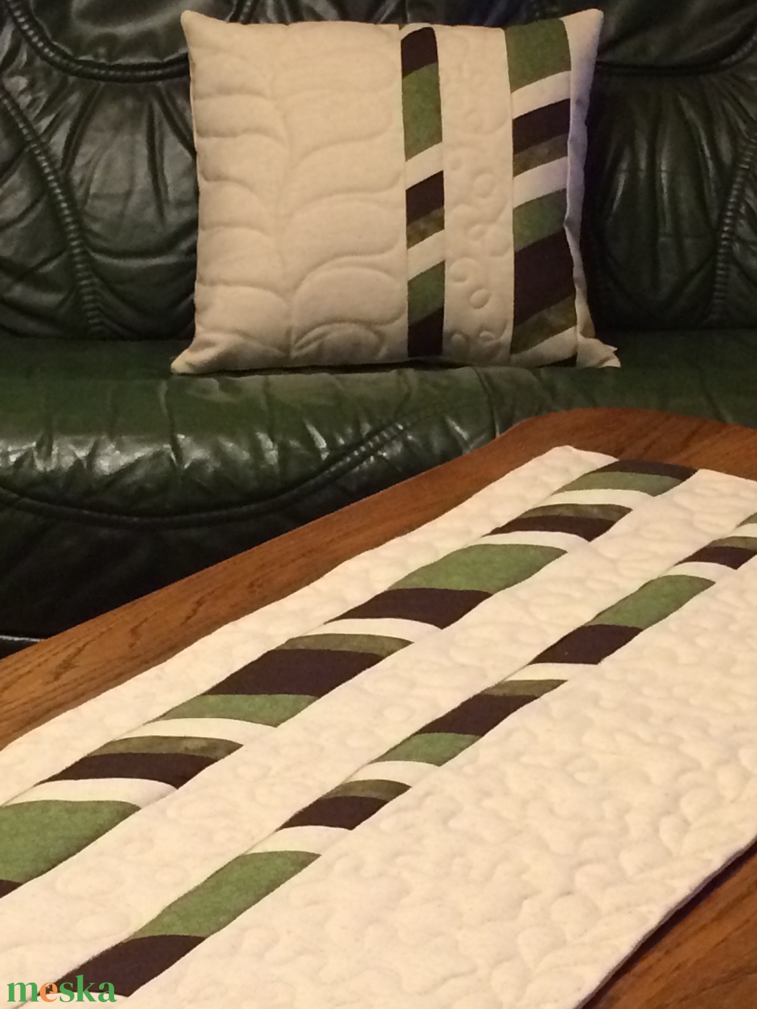 Zöld-natúr asztalterítő, patcwork díszpárna,  párnahuzat, modern, mozaik mintás stílusban - otthon & életmód - lakástextil - párna & párnahuzat - Meska.hu