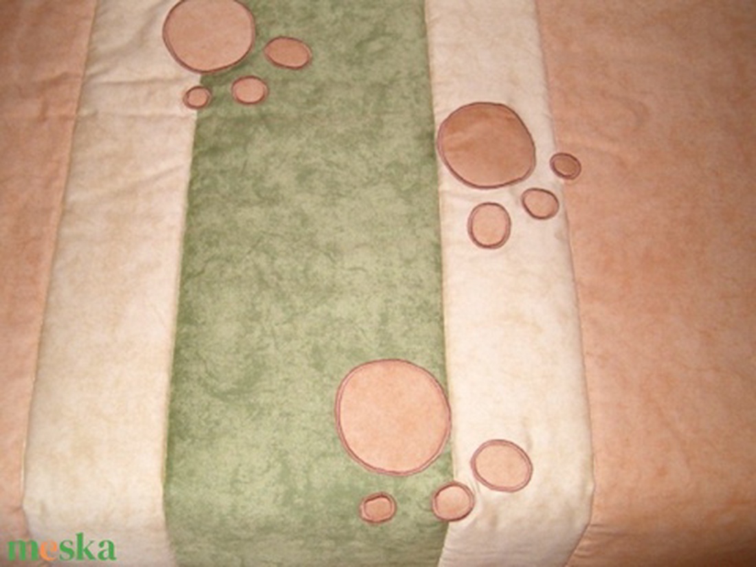 Tappancsos-kutyás ágytakaró, párnázott falvédőhuzattal - baba - mama - babaszoba dekoráció - falvédő gyerekszobába - Meska.hu