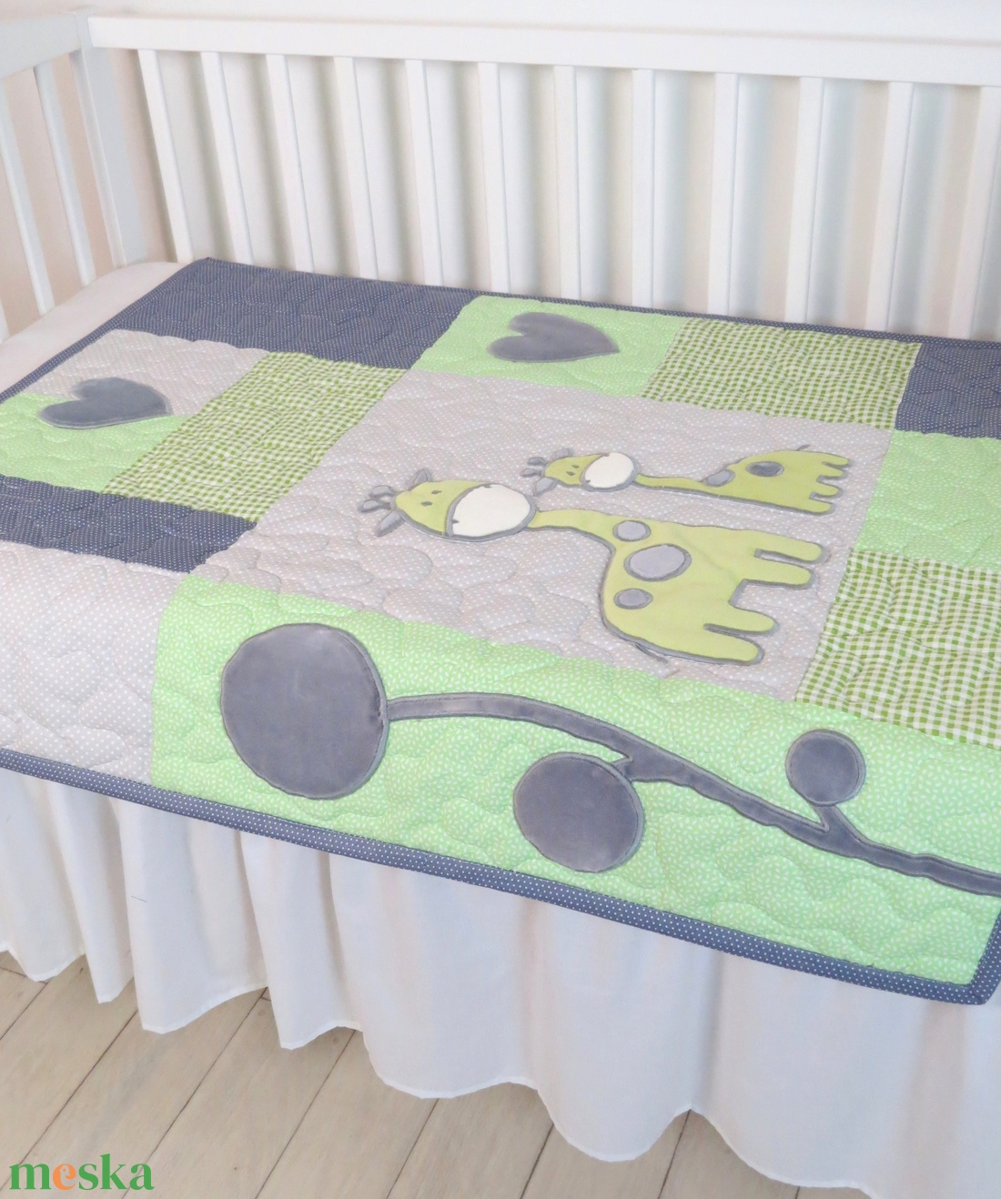 Ajándék babalátogatásra, zsiráfos babatakaró babakocsiba, bölcsőbe, utazáshoz, zöld, szürke, névre szóló, egyedi - otthon & életmód - babaszoba, gyerekszoba - Meska.hu