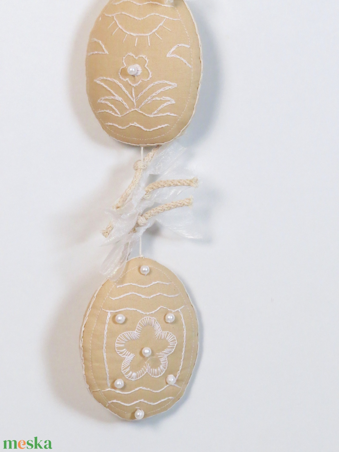 Húsvéti  dekoráció, tyúkanyó, tojások függődísz ajtóra, beltérre - otthon & életmód - dekoráció - fali és függő dekoráció - függődísz - Meska.hu