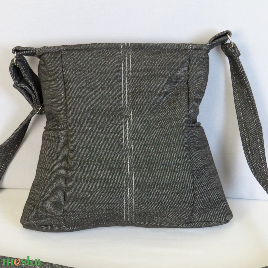  Fekete farmer női válltáska cica applikációval, egyedi  designer  crossbody táska, vállon átvethető   - táska & tok - kézitáska & válltáska - vállon átvethető táska - Meska.hu