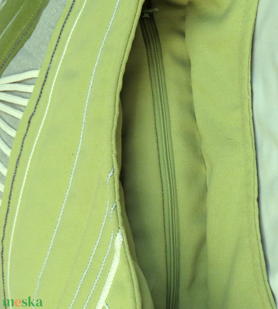Zöld válltáska,  nagy pakolható táska,  egyedi, designer divat táska, vállon átvethető - táska & tok - kézitáska & válltáska - nagy pakolós táska - Meska.hu