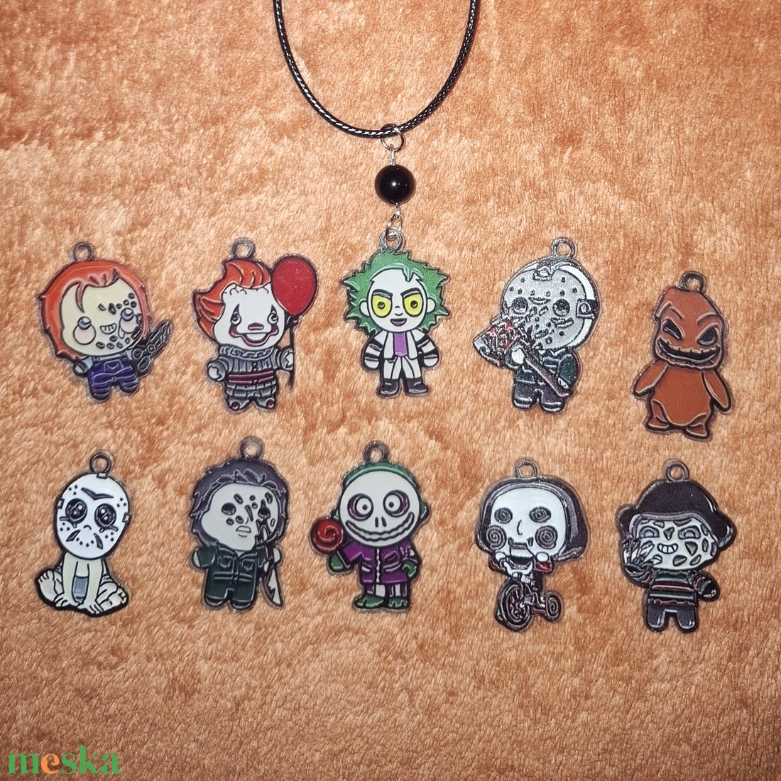 Gonosz horror karakteres nyaklánc ónix gyönggyel - ékszer - nyaklánc - medálos nyaklánc - Meska.hu