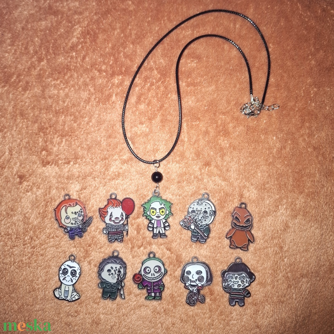 Gonosz horror karakteres nyaklánc ónix gyönggyel - ékszer - nyaklánc - medálos nyaklánc - Meska.hu