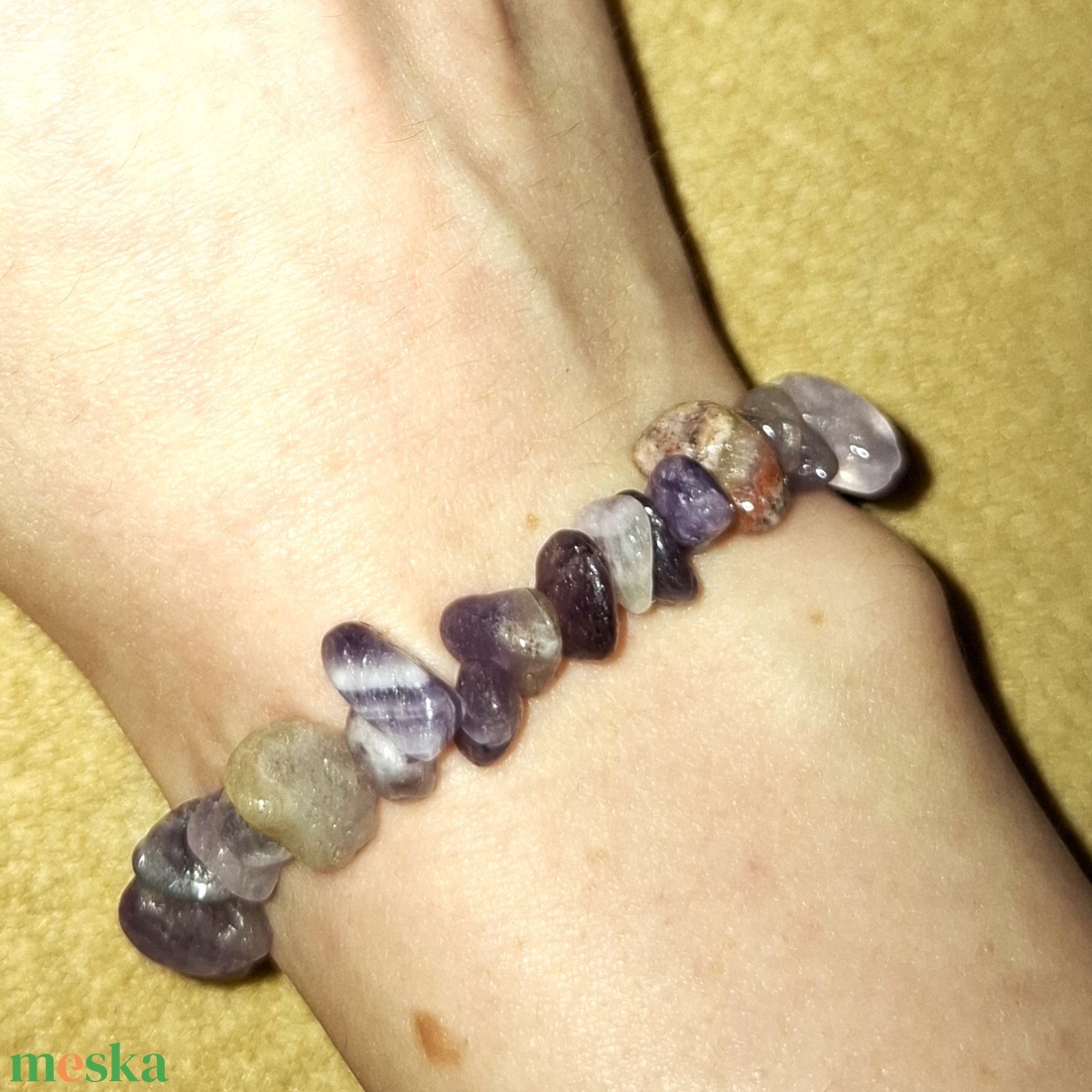 Lila jáde ásványkarkötő - ékszer - karkötő - ásványkarkötő - Meska.hu