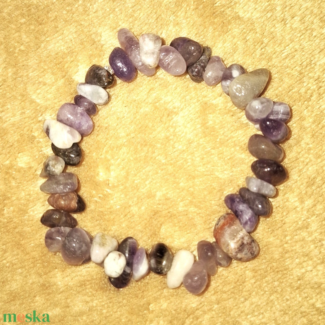 Lila jáde ásványkarkötő - ékszer - karkötő - ásványkarkötő - Meska.hu