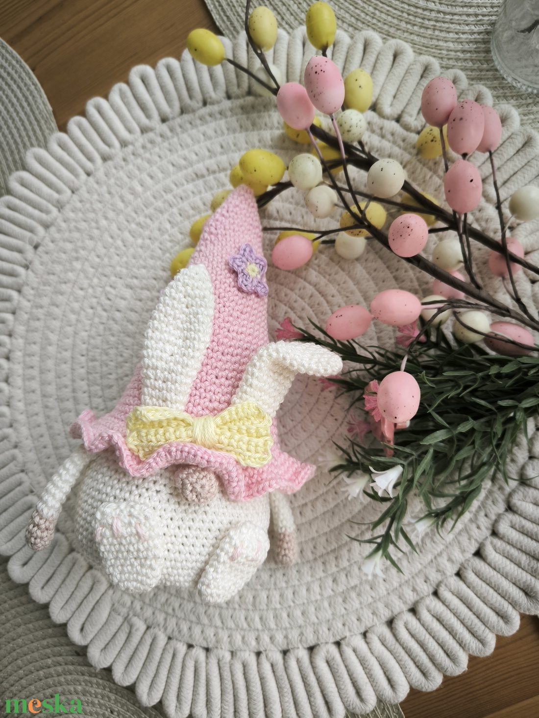 Horgolt nyuszis manó  - ünnepi díszek, dekorációk - húsvéti díszek és dekorációk - húsvéti asztaldíszek - Meska.hu