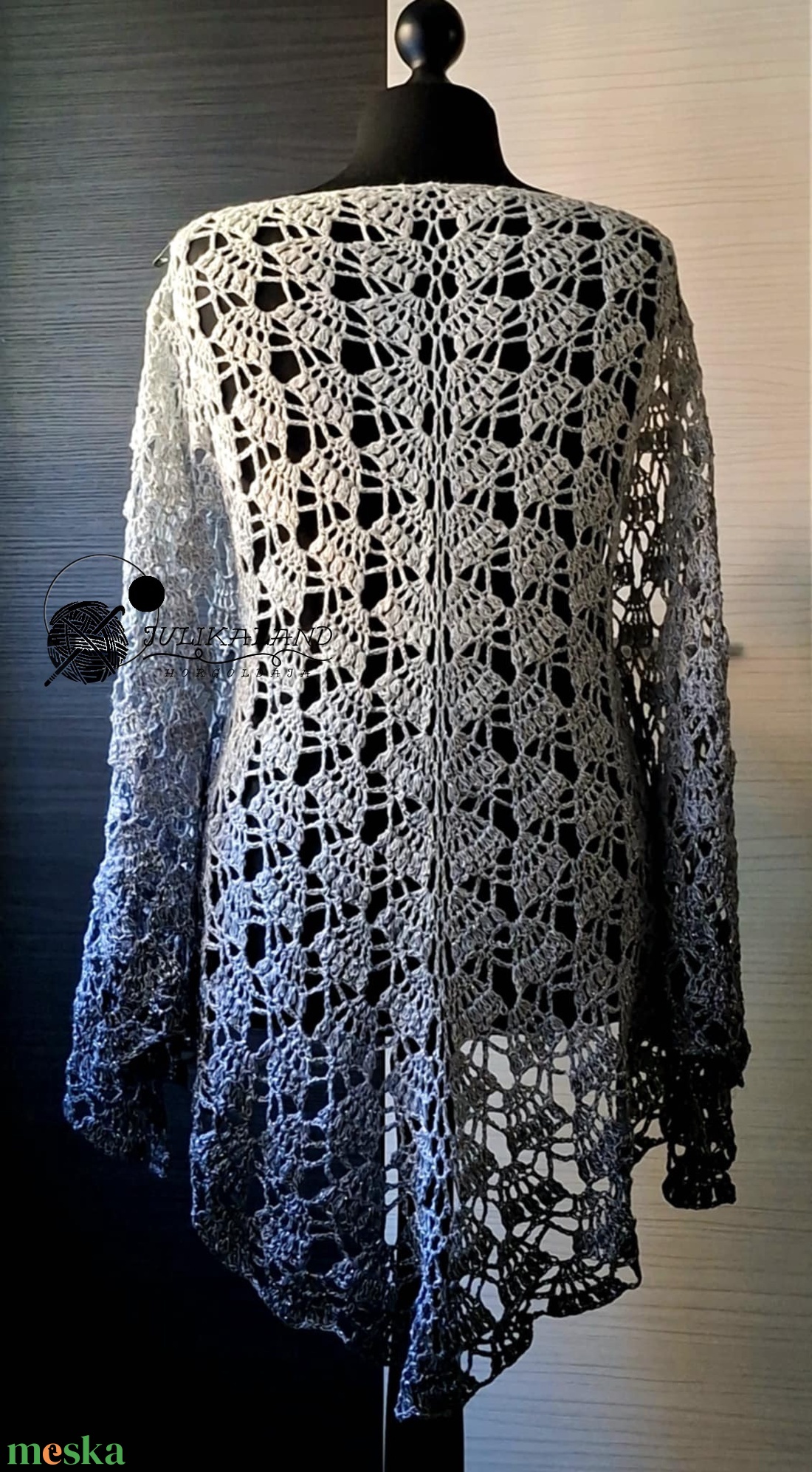 Ezüst holdfény kézzel horgolt - ruha & divat - sál, sapka, kendő - vállkendő - Meska.hu